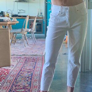 Lucky brand size 6 white pants cut